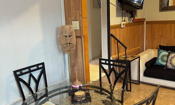 Ziadie Gardens Apartment | Cozy Spacious Cottage Styled Apartment