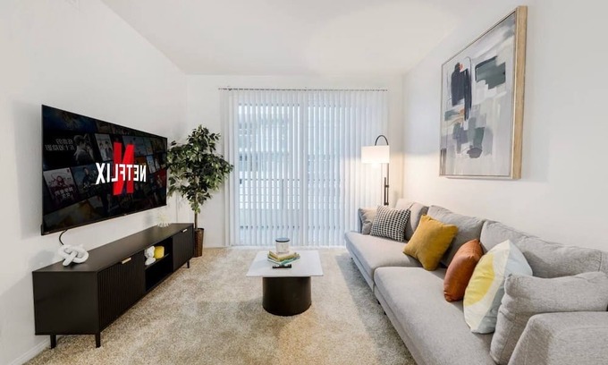 Del Rey Apartment | Sunny & Comfortable 1BR Retreat by Marina with Free Parking