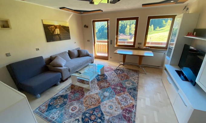 Bad Rippoldsau-Schapbach Apartment | Apartment 'Ferienwohnung 3' with Mountain View, Shared Garden and Wi-Fi