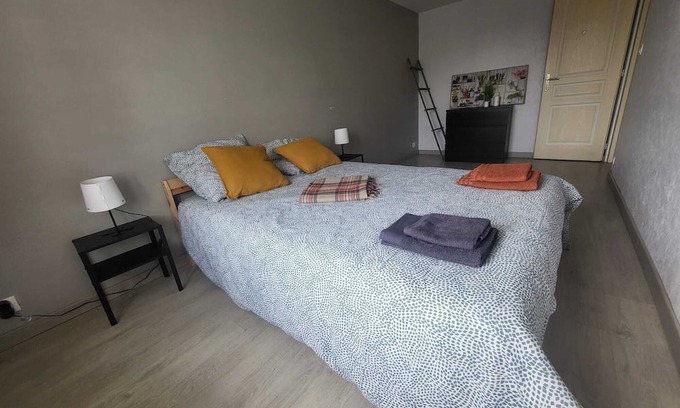 Hommes House | Large 8-bedroom house in the countryside - ideal for families & friends