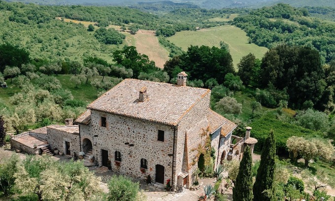 Tolfa Villa | Haven of peace and relaxation, surrounded by greenery, with swimming pool, just a stone's throw from Rome.