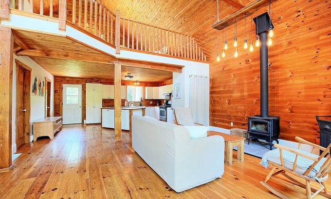 Wakefield House | L’Auberge des Collines Escape for Two