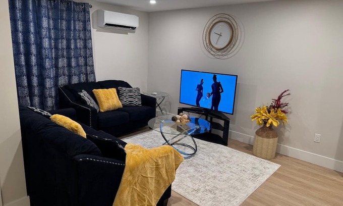 Moncton Apartment | FemMac's Place