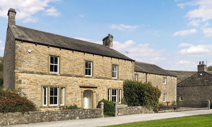 Arncliffe Cottage | 5 bedroom accommodation in Arncliffe