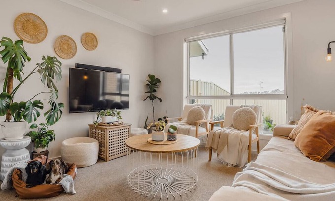 Nowra House | Casa de Soleil - New Modern Home Central Location