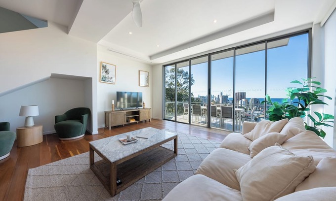 Burleigh Heads Villa | Oceanviews Villa - Pet-friendly, 3-Storey Home with Panoramic Ocean Views!