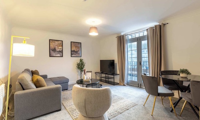 Whitehaven Apartment | Lovely 2BED Whitehaven Apartment with Sea Views