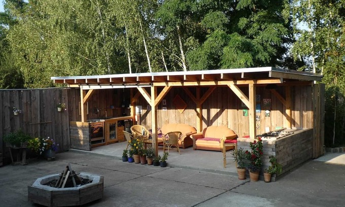 Moeckern House | Ideal for JGA and family reunions with outdoor area, outdoor kitchen, garden, parking lot.