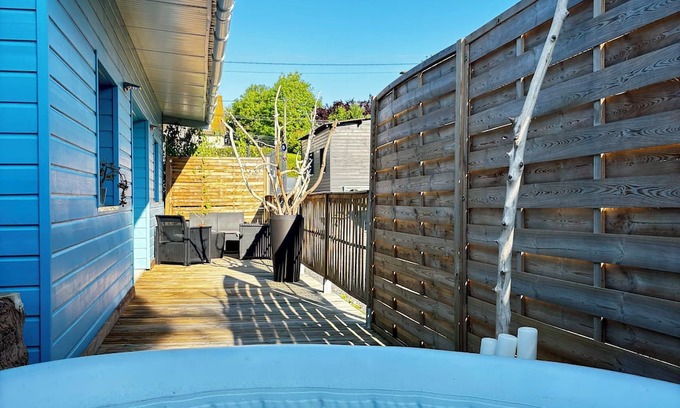 Valambray House | Côte de Nacre Cottage – Private Jacuzzi & Country Charm in Normandy