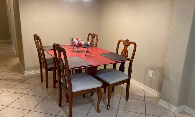 Tyler Apartment | Best Stays@ La Meza Roja, Wifi, Pet Friendly- fenced