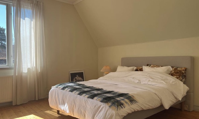 Norra Nynashamn Villa | Semi-detached house near the sea, Gotland ferry and archipelago boats