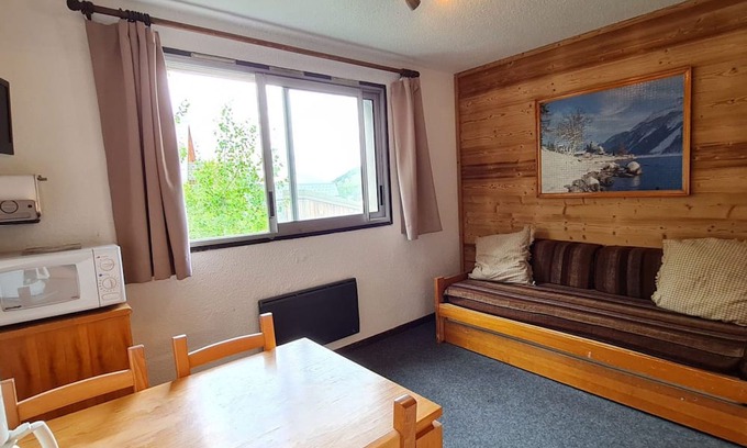 Les Deux Alpes Apartment | Kandahar by Interhome