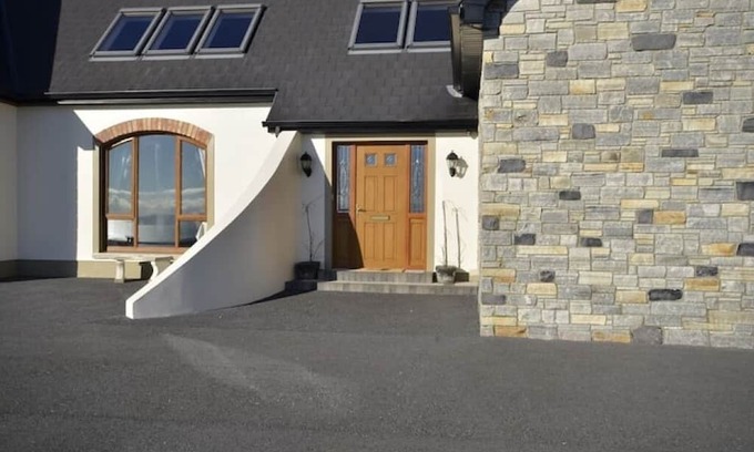 Ballymacarthur Bed & Breakfast | TEMPLEVIEW SUITE