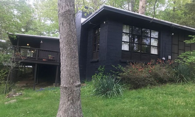 Cross Lanes Cabin | Rustic and restful 2-bedroom lake cabin in Cross Lanes with smart amenities.