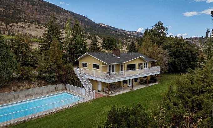 Okanagan-Similkameen House | Tinhorn Creek Vineyards Guest House