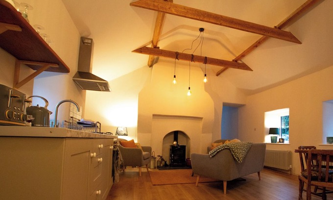 Carndonagh Cottage | A beautiful, tastefully restored Irish cottage, in the centre of Inishowen.