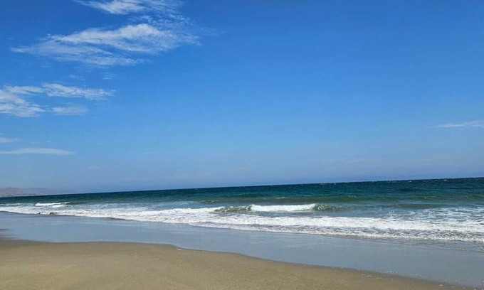 Vichayito House | House with a pool on Vichayito´s beach, Mancora, Piura, Peru.