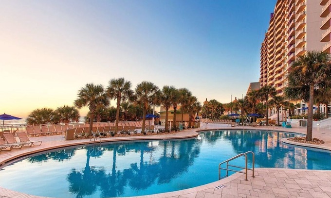 Brush - Stewarts Resort | Spacious 2-Bedroom Dlx. at Wyndham Ocean Walk: Beach Access, Pools & Family Fun!