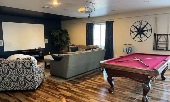 Santa Clara House | Large walk out basement with gorgeous views in tranquil Santa Claran