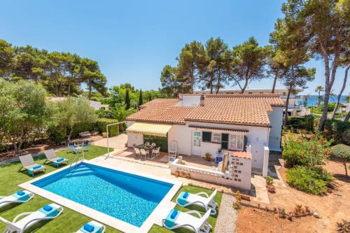 Sant Tomas Cabin | Rustic Garden Minorcan style villa with Private Pool and Sea
