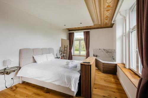 Tinlot House | Nuit romantique au château de Saint Vitu vue sur le parc 103