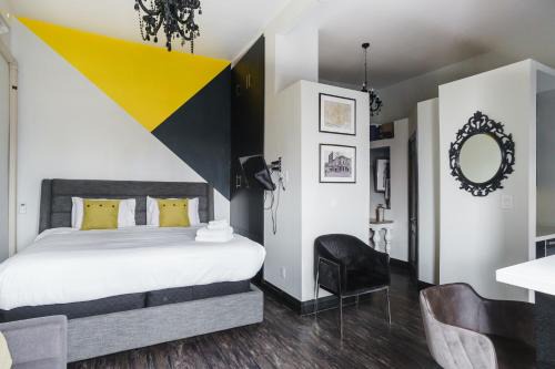 Fashion District Hotel | Making Memories - Queen Street