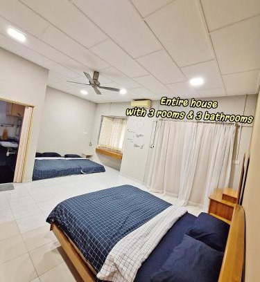 Kluang House | 23 Sri Kluang HomeStay - Up to 15pax